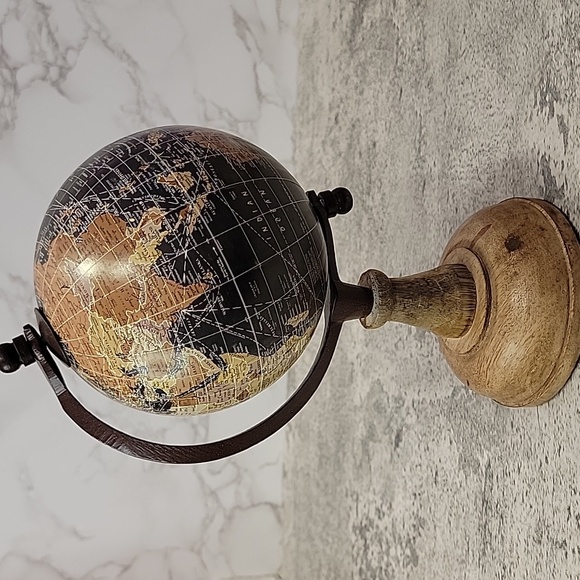 Vintage Style Black and Brown Mini Globe - Picture 2 of 6
